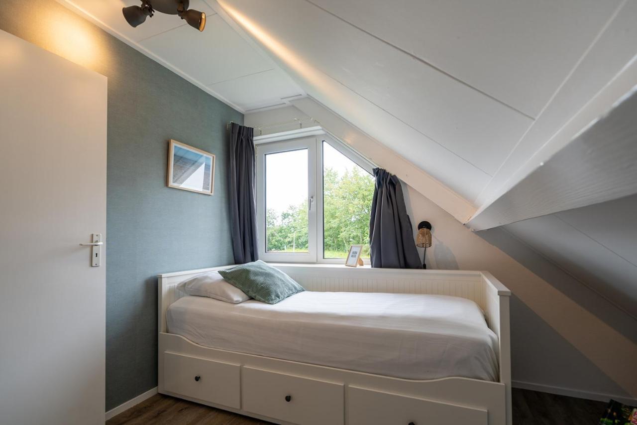 Mosselbank Beachside Retreat: Private Gardens Near Noordzeepark Ouddorp Exterior photo